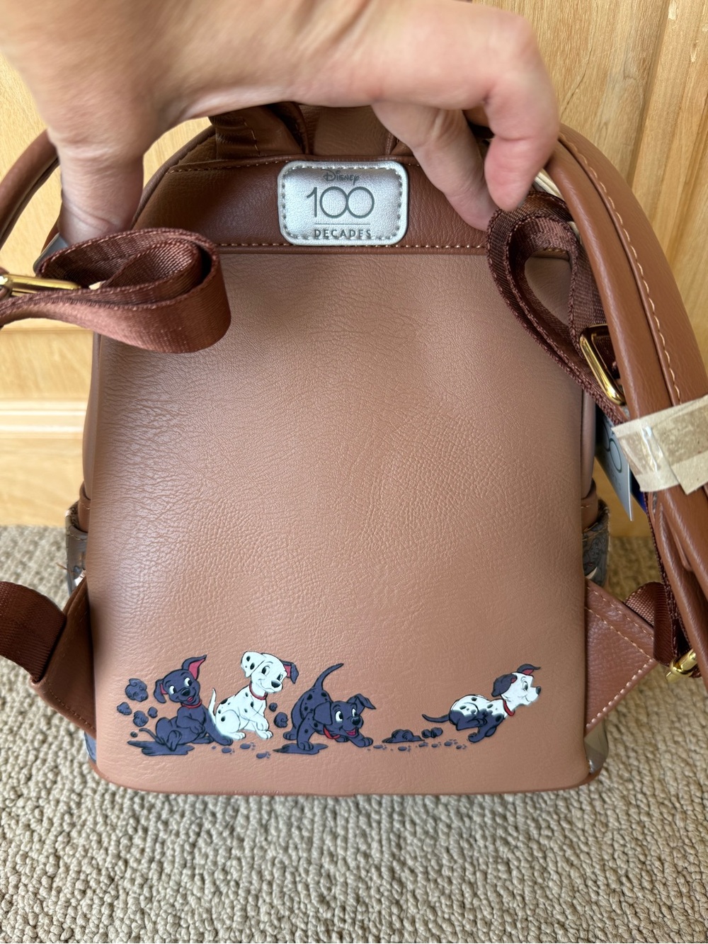 101 Dalmatians Disney Parks 100 anniversary edition Loungefly Mini Backpack - Picture 5 of 10